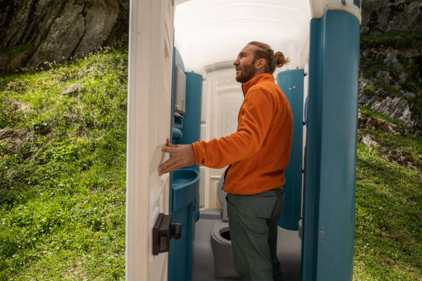 Portable Toilet Options We Offer in Remington, IN